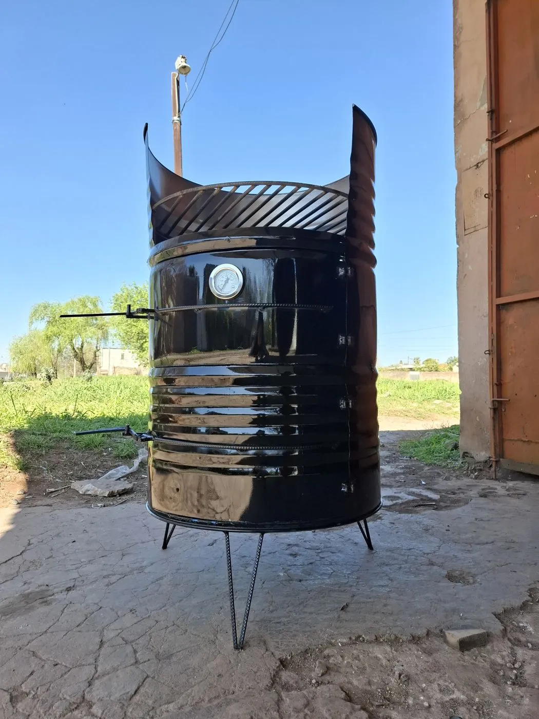 Asador, horno y fogonero 3 en 1 vertical con pirómetro, de Asadores JLO Santa Fe